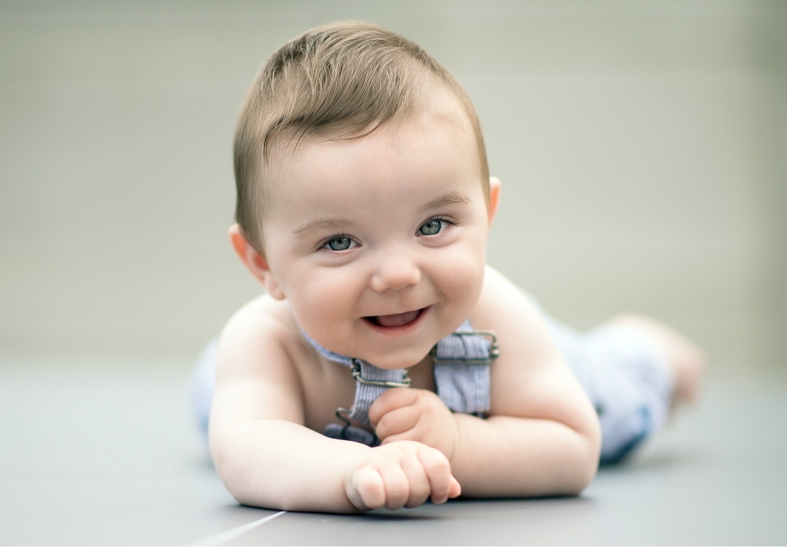 Sưu tầm] 901+ hình ảnh em bé trai dễ thương, cute nhất thế giới