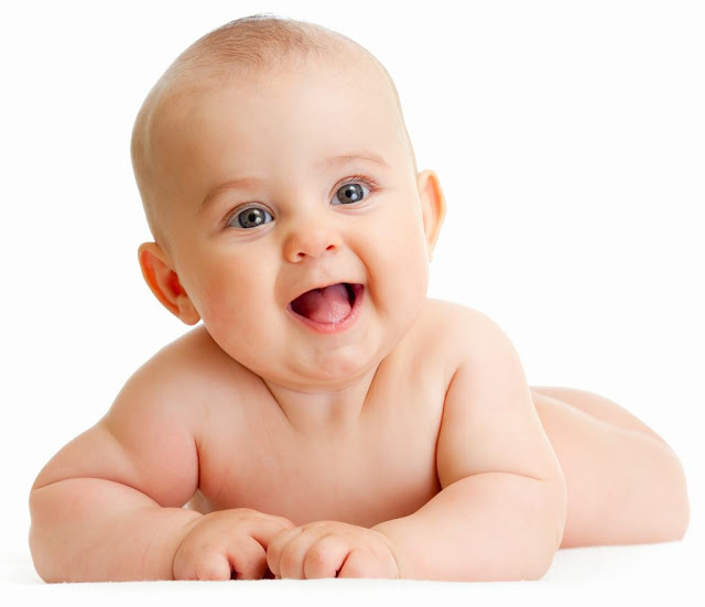 Hình ảnh của em bé cười đáng yêu sẽ làm tan chảy trái tim của bất kỳ ai, cùng ngắm nhìn hình ảnh bé cười đầy tươi vui và niềm hạnh phúc nhé!