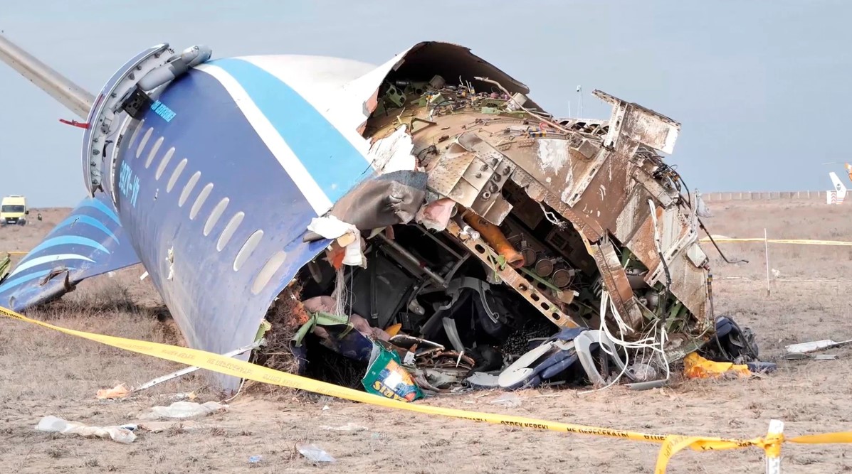 Kazakhstan Plane Crash Video and Azerbaijan Airlines Tragedy